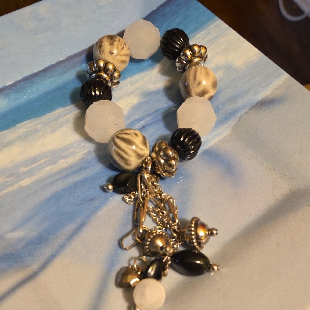 Elegant Silver and Black Beaded Bracelet